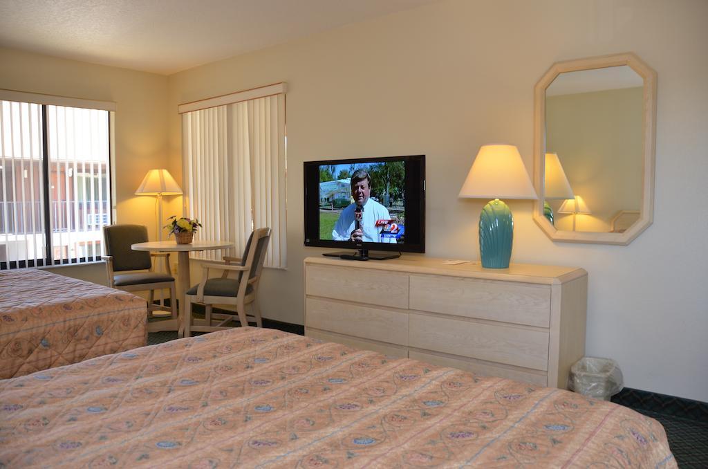 Cypress Cove Nudist Resort Poinciana Zimmer foto